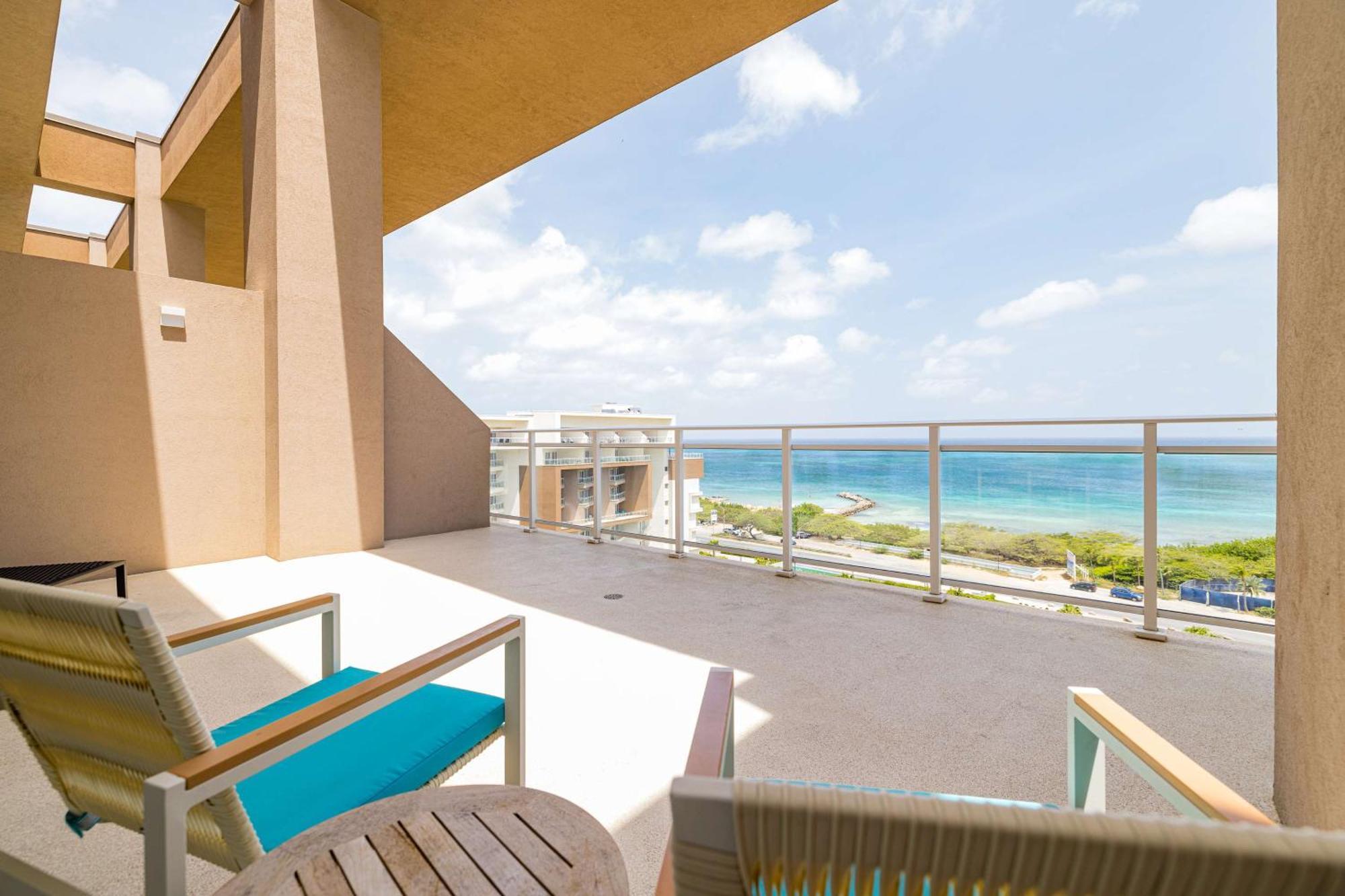 Embassy Suites By Hilton Aruba Beach Resort شاطئ بالم المظهر الخارجي الصورة