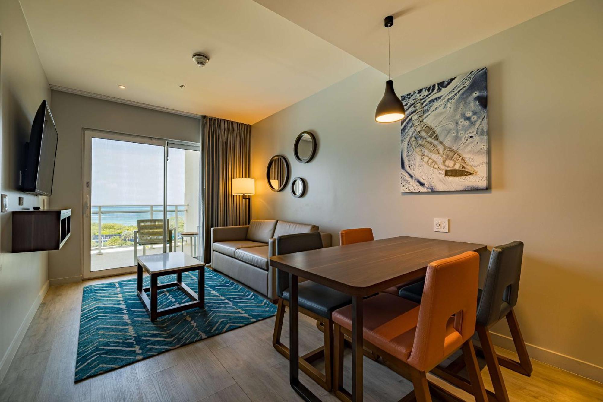 Embassy Suites By Hilton Aruba Beach Resort شاطئ بالم المظهر الخارجي الصورة