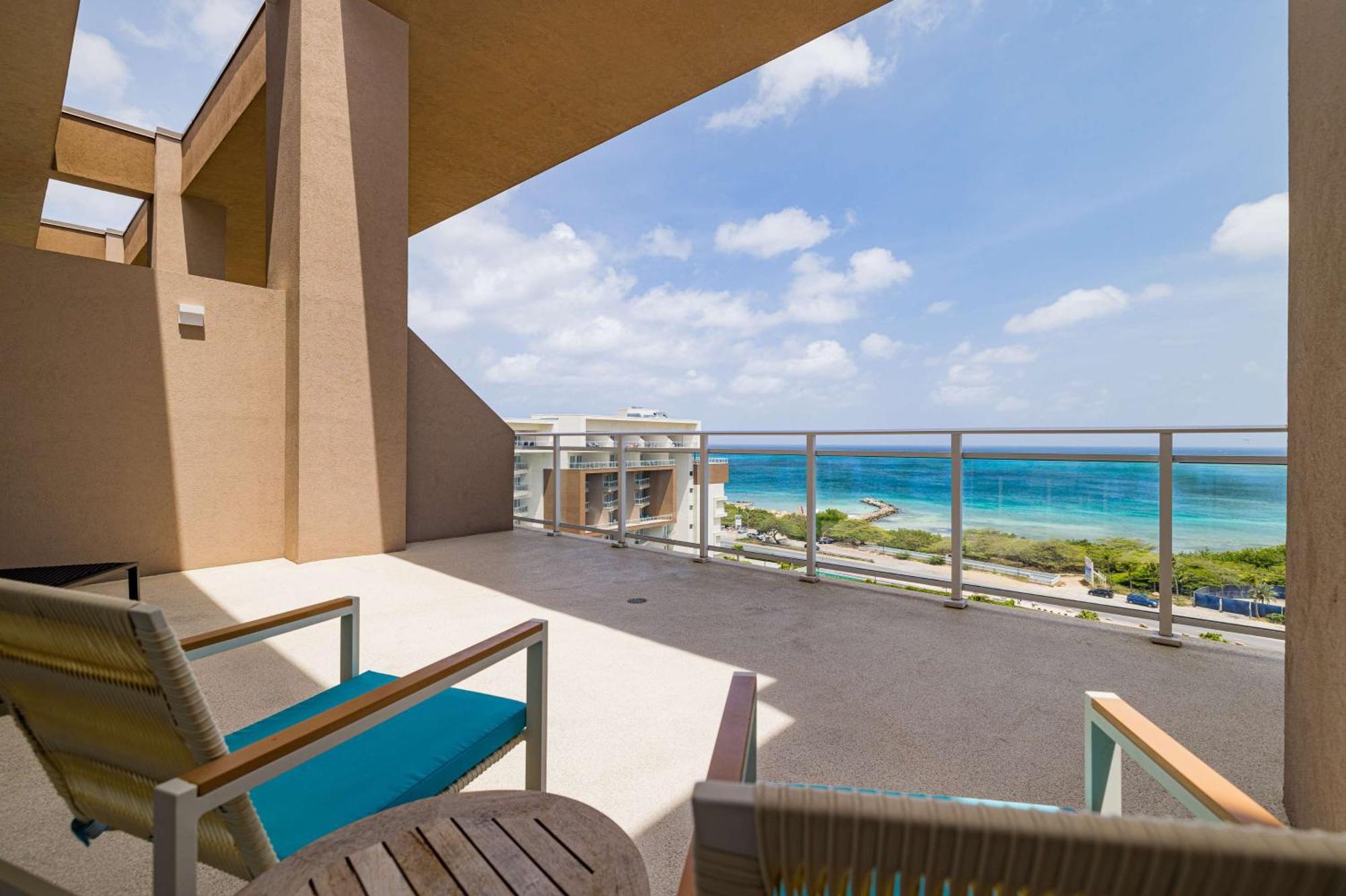 Embassy Suites By Hilton Aruba Beach Resort شاطئ بالم المظهر الخارجي الصورة
